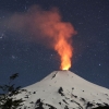 [포착] 불기둥 220m 치솟아…칠레 화산, 폭발 징후에 당국 경계
