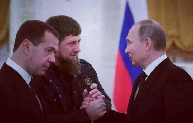 전쟁 직접 챙기는 푸틴, 체첸 지도부에 은밀히 젤렌스키 ‘암살’ 명령?