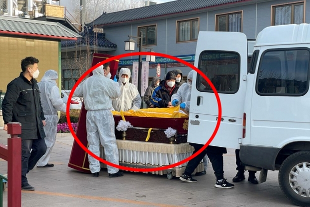 중국의 ‘새빨간 거짓말’…시신 2000구 쌓였는데 “사망자 2명” 발표