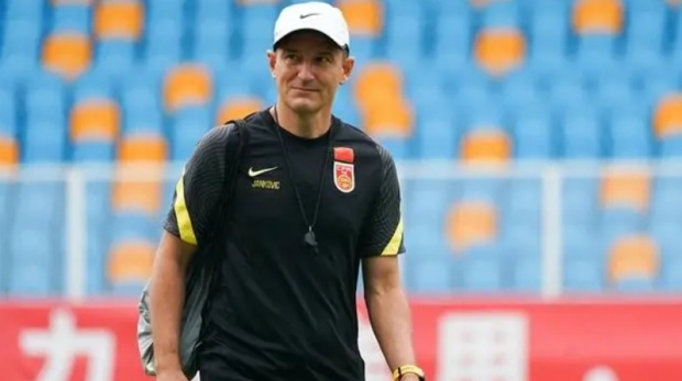 ‘독이 든 성배’ 받아든 中축구대표팀 신임 감독, 연봉 얼마?