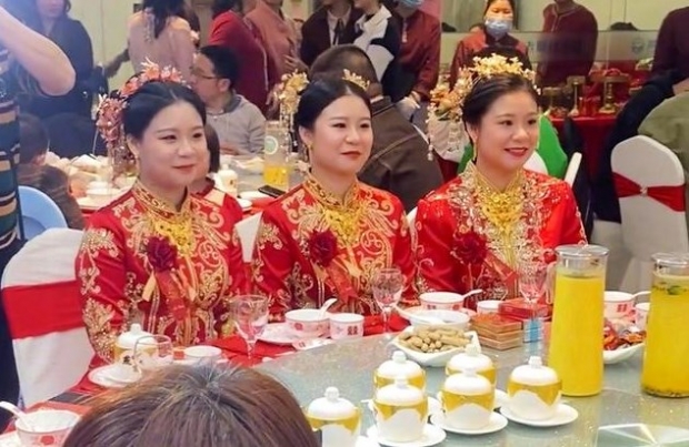누가 누구인지…中 세쌍둥이 자매, 결혼식도 합동으로 [월드피플+]