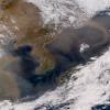 [포착] 동아시아 휘감는 갈색 먼지…중국발 황사 한국 일본 뒤덮었다