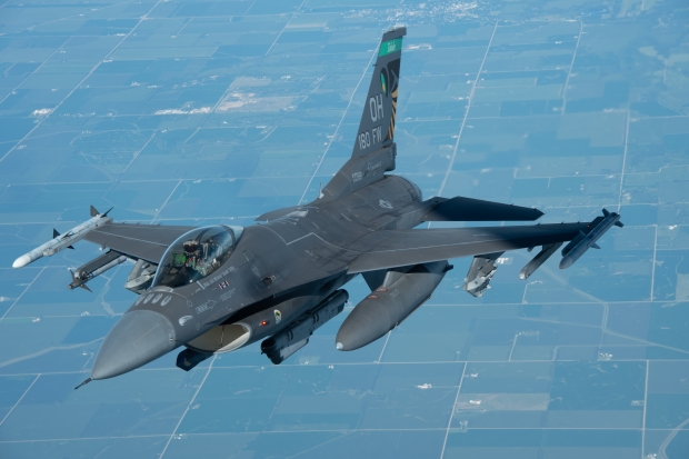 네덜란드 “美·英·덴마크 등 동맹국과 우크라에 F-16 전투기 지원 고려 중”
