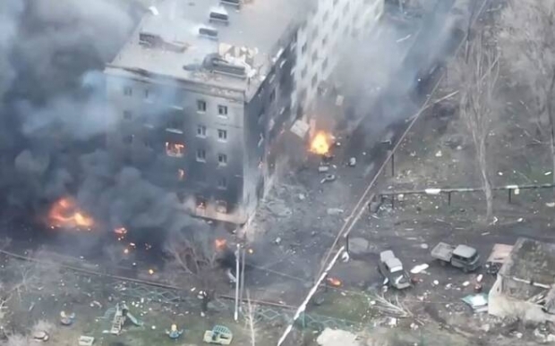 러軍, 최정예 부대 전멸 이어 또…”고위 지휘관 2명 사망” 이례적 인정