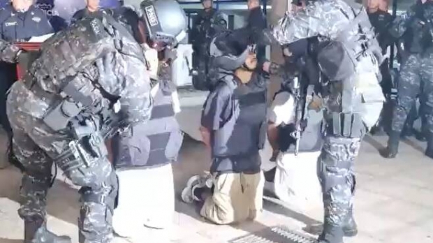 감히 경찰을 건드려?…엘살바도르, 용의자 3명 체포에 군경 5500명 투입