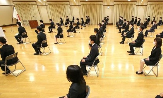 일본도 공무원 인기 ‘뚝’…인기 시들해진 이유는? [여기는 일본]