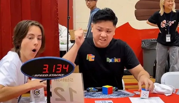 3.13초 만에 뚝딱…한국계 자폐 청년, 3X3X3 큐브 세계新 [월드피플+]