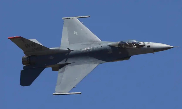 “우크라 조종사 F-16 훈련, 이미 시작”