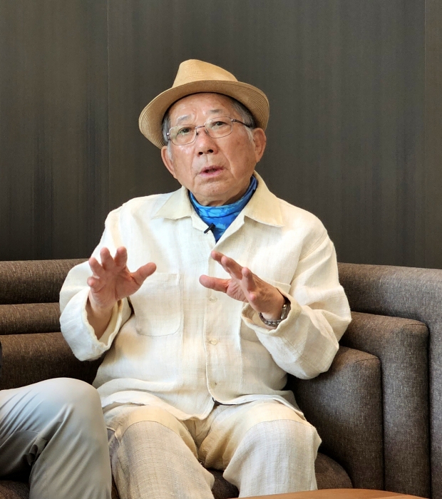 ‘너와 함께라면 멀어도 가깝고, 아름답지 않아도 아름다운 길’…‘풀꽃 시인’ 나태주의 ‘위로와 응원’