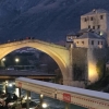 “보스니아 학살전쟁으로 붕괴된 모스타르 다리”…유럽의 화약고 발칸반도 잔혹한 전쟁 흔적 [한ZOOM]  