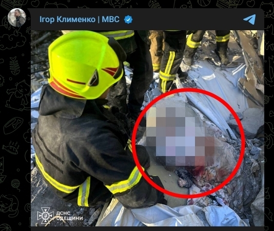 엄마 품에서 함께 사망한 생후 4개월 아기…러軍 드론에 ‘찢긴’ 아파트 [포착]