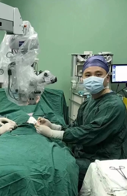 “포경수술, 내가 제일 잘해!”…중국 의사 100여 명, 대회에서 기술·혁신성 겨뤘다