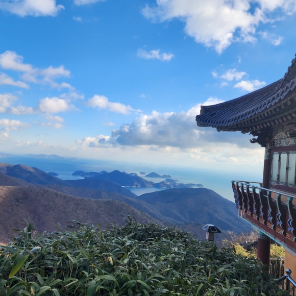 한 폭의 풍경화가 펼쳐지는 남해 금산과 보리암을 걷다 [두시기행문]