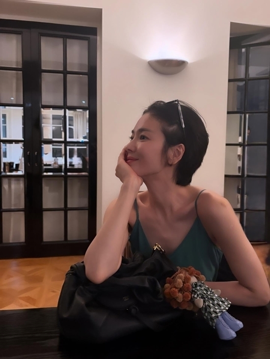 宋慧乔短发造型难掩美貌 展现“历代级气场”