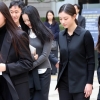 “爸爸有家庭暴力，却要求我们回去吗？”…NewJeans方使用极端比喻引发争议
