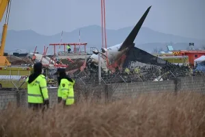 제주항공 사고 조명한 NYT…‘무안공항 구조 개선 기회 놓쳐