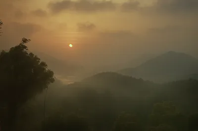 thumbnail - 구름이 춤추는 산, 운해를 품은 장령산의 아침