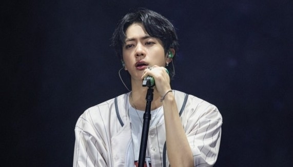 BTS Jin 首次个人粉丝演唱会巡演圆满落幕...外媒齐声赞誉