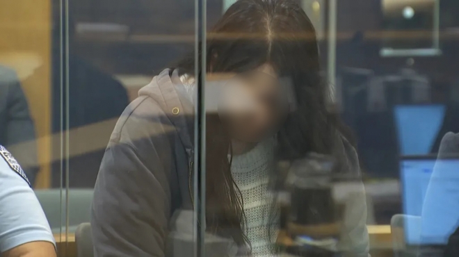 “유죄냐”에 고개만 젓고…뉴질랜드 ‘가방 속 시신’ 한국계 여성 재판 시작