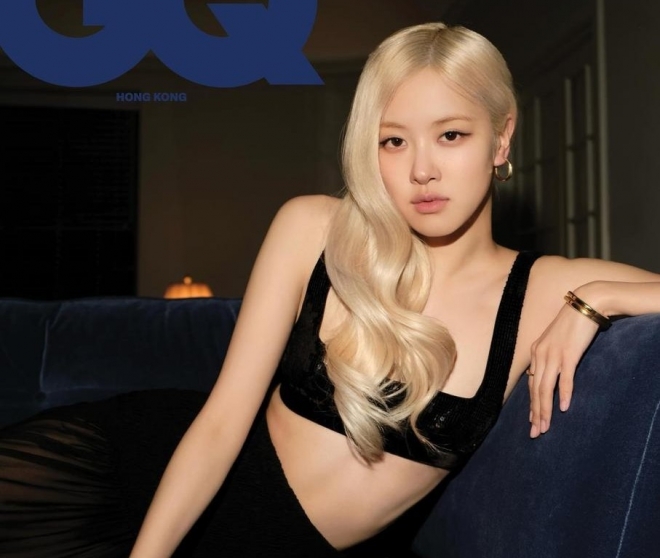 BLACKPINK ROSÉ在美国四大音乐颁奖典礼之一“2025 MTV音乐录影带大奖”中荣获 “年度歌曲”大奖