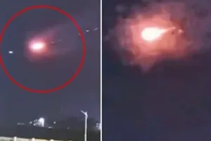 중국, UFO 은폐했나…“미사일이 미확인비행물체 격추” 영상