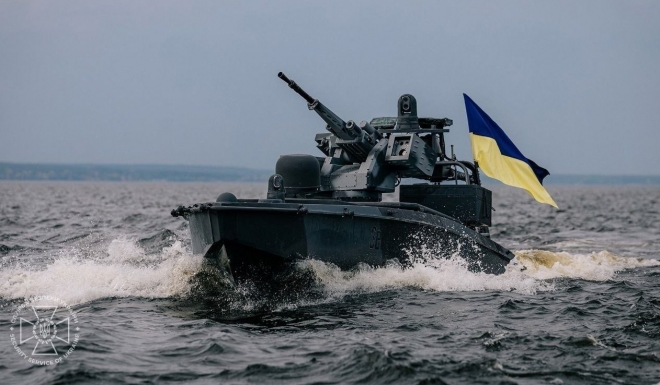 [포착] 러 흑해함대 ‘벌벌’…우크라, 다연장 로켓 탑재 차세대 ‘해상드론’ 공개