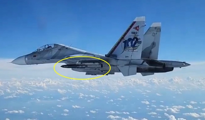 트럼프 보고 있나?…베네수엘라 Kh-31 미사일 단 Su-30 전투기 공개
