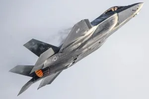 “F-35 주고 정상화 얻는다”…트럼프, 사우디·이스라엘에 