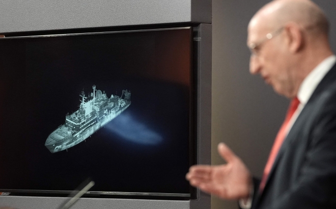 러 간첩 의심 선박, 英 조종사에 ‘레이저 공격’…긴장 고조 英 해역