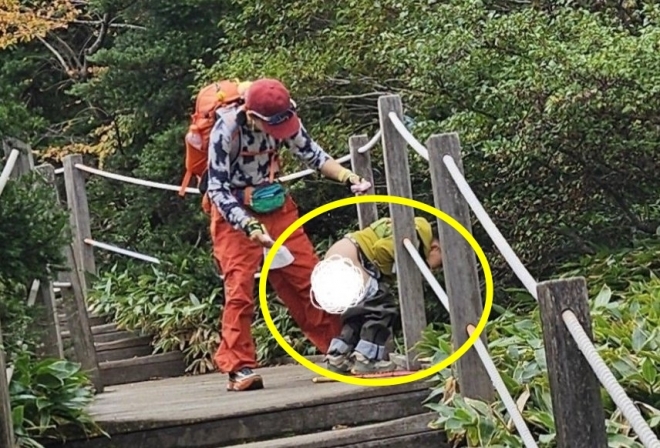 [포착] 중국인 관광객, 이번엔 한라산서 ‘대변 테러’…심지어 치우지도 않았다