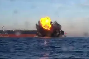 “파도 위에서 폭발”…우크라 ‘시 베이비’, 러 유조선 타격