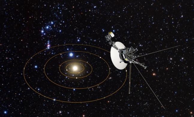 태양계를 벗어나 성간 공간을 날아가는 보이저호 상상도