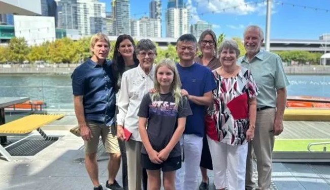 마윈 알리바바 그룹 창업주와 호주인 몰리 가족들의 모습