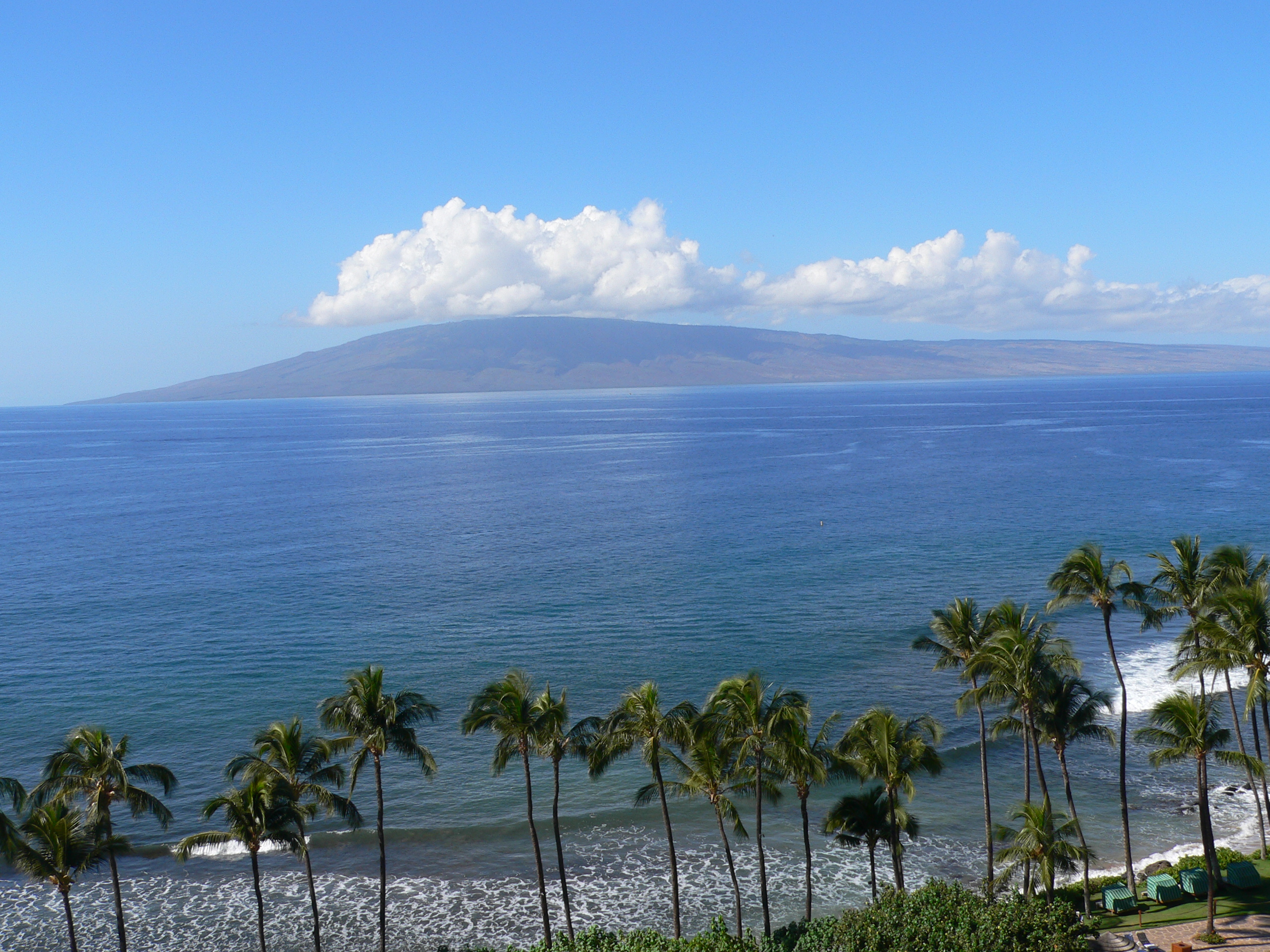 미국 하와이는 최근 50달러 관광 허가 수수료를 받는 법안을 통과시켰다.