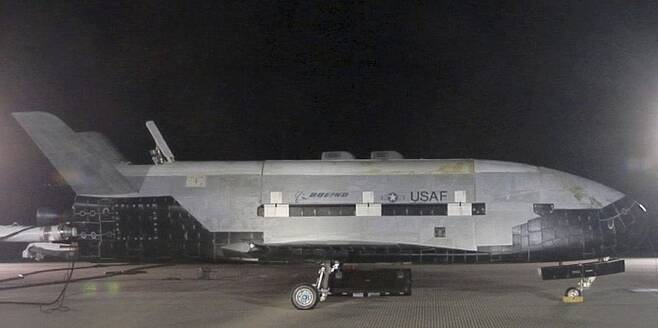 과거 임무 수행 후 귀환한 X-37B