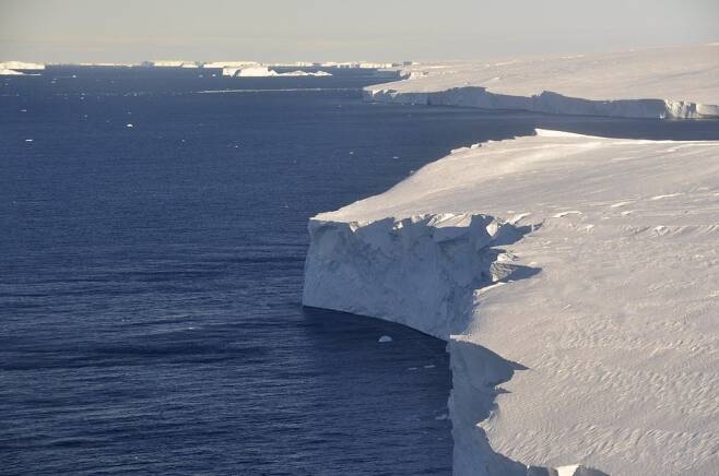 스웨이츠 빙하(Thwaites glacier)의 모습. 사진=AP 연합뉴스 자료사진