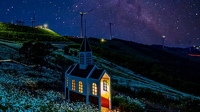 많은 사람들이 육백마지기의 조용한 풍경과 아름답게 지는 노을, 깨끗한 밤하늘의 별을 보기 위해 차박, 차크닉 여행으로도 방문한다. 사진: 평창문화관광 사이트.