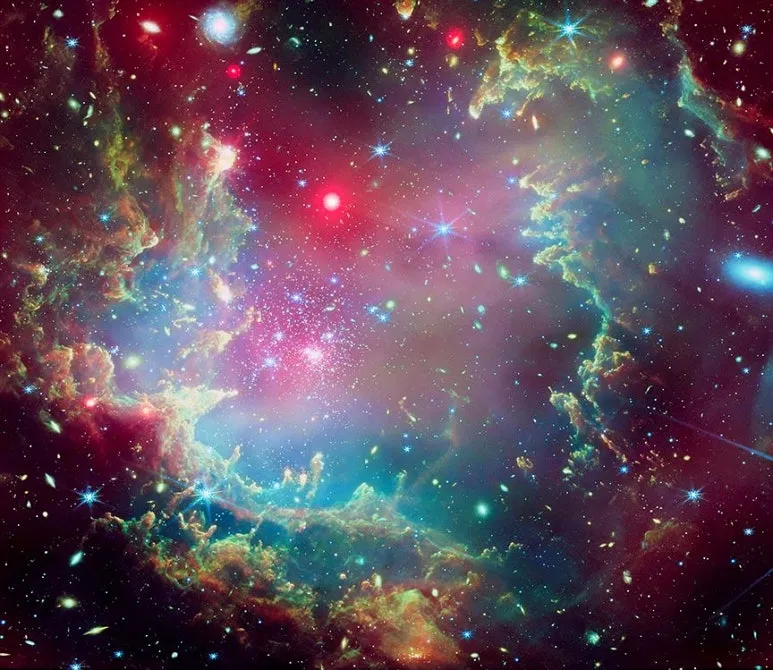 NGC 602는 아름다운 화환과 같은 모양을 하고 있다. / 출처=NASA/CXC