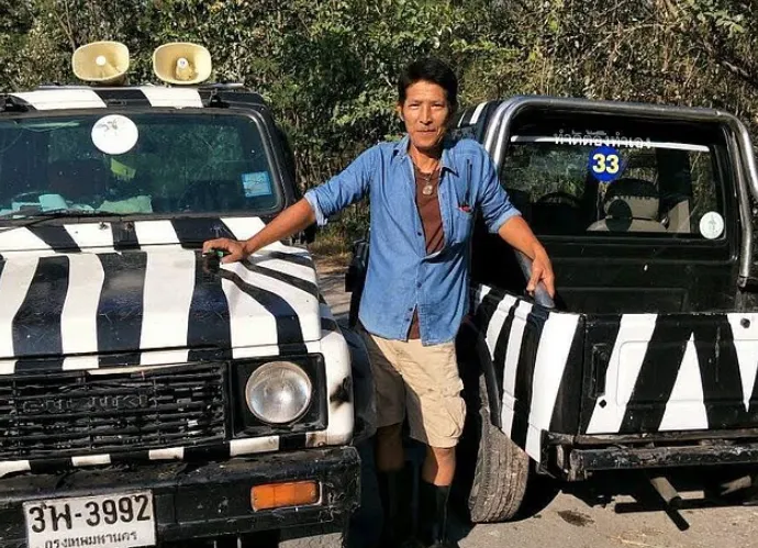 thumbnail - 현지시간으로 10일 태국 방콕 사파리 월드에서 관람객들이 지켜보는 가운데 사육사가 사자의 공격을 받는 사고가 발생했다. 사진은 사망한 사육사의 생전 모습