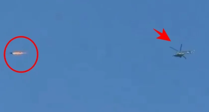 thumbnail - 우크라이나 Mi-8 헬리콥터 승무원이 탑재된 기관총으로 러시아 샤헤드-136 드론을 격추하는 모습. 우크라이나 공군 제공 영상 캡처