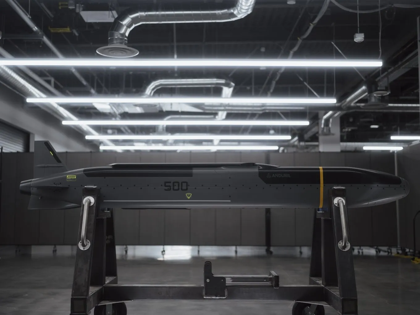 thumbnail - 실내에 전시된 바라쿠다-500 실물 기체. 약 90% 부품을 공용화해 다양한 변형을 동일 라인에서 생산할 수 있다. 출처=안두릴