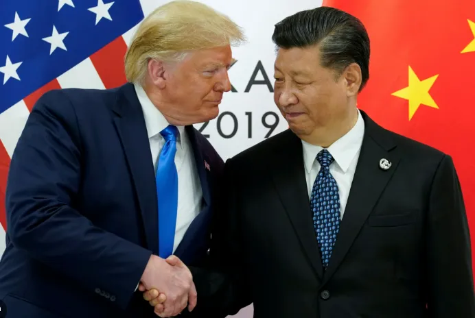 thumbnail - 왼쪽부터 도널드 트럼프 미국 대통령, 시진핑 중국 국가 주석 자료사진