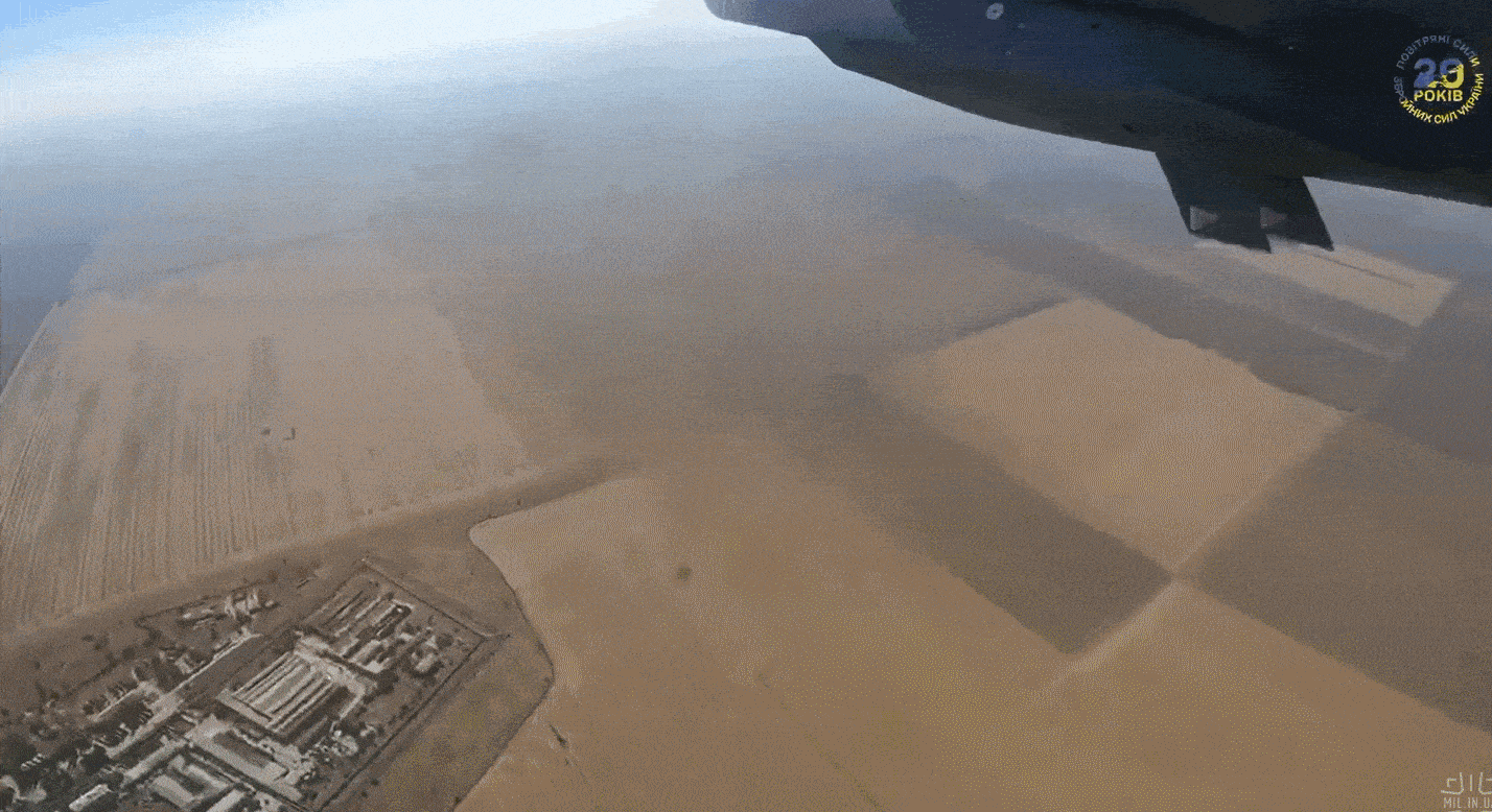 thumbnail - 지난해 우크라이나 공군이 공개한 자국 항공기에서 스톰 섀도가 발사되는 영상의 일부