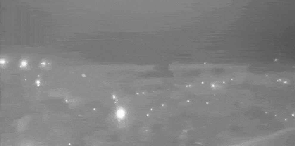 thumbnail - 오레시니크가 드니프로에 떨어지는 모습을 담은 영상의 일부