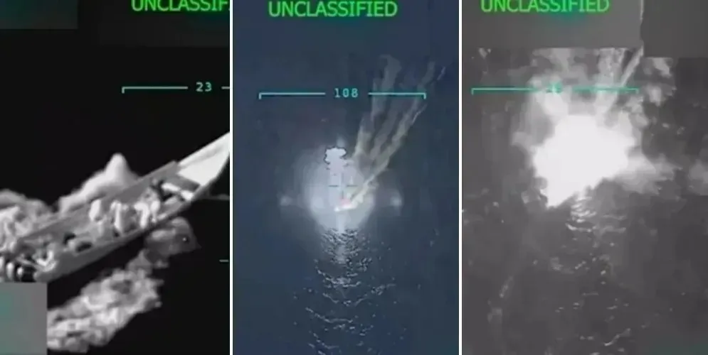 thumbnail - 미군의 공격을 받아 폭발하는 마약 운반선. 트럼프 대통령 트루스소셜 캡처