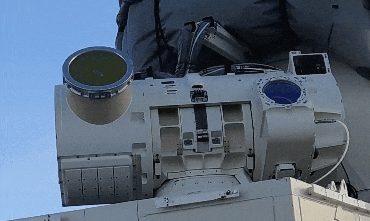 thumbnail - 영국 국방부가 공개한 드래곤 파이어 영상의 일부