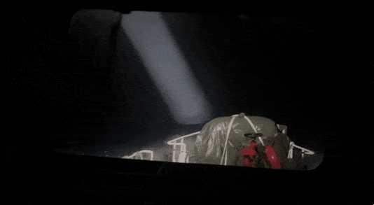 thumbnail - 6일(현지시간) 밤 발생한 대만 전투기 추락 현장에서 수색 및 구조 활동을 펼치는 대만 당국 (@JaimeOcon1 엑스 캡처)