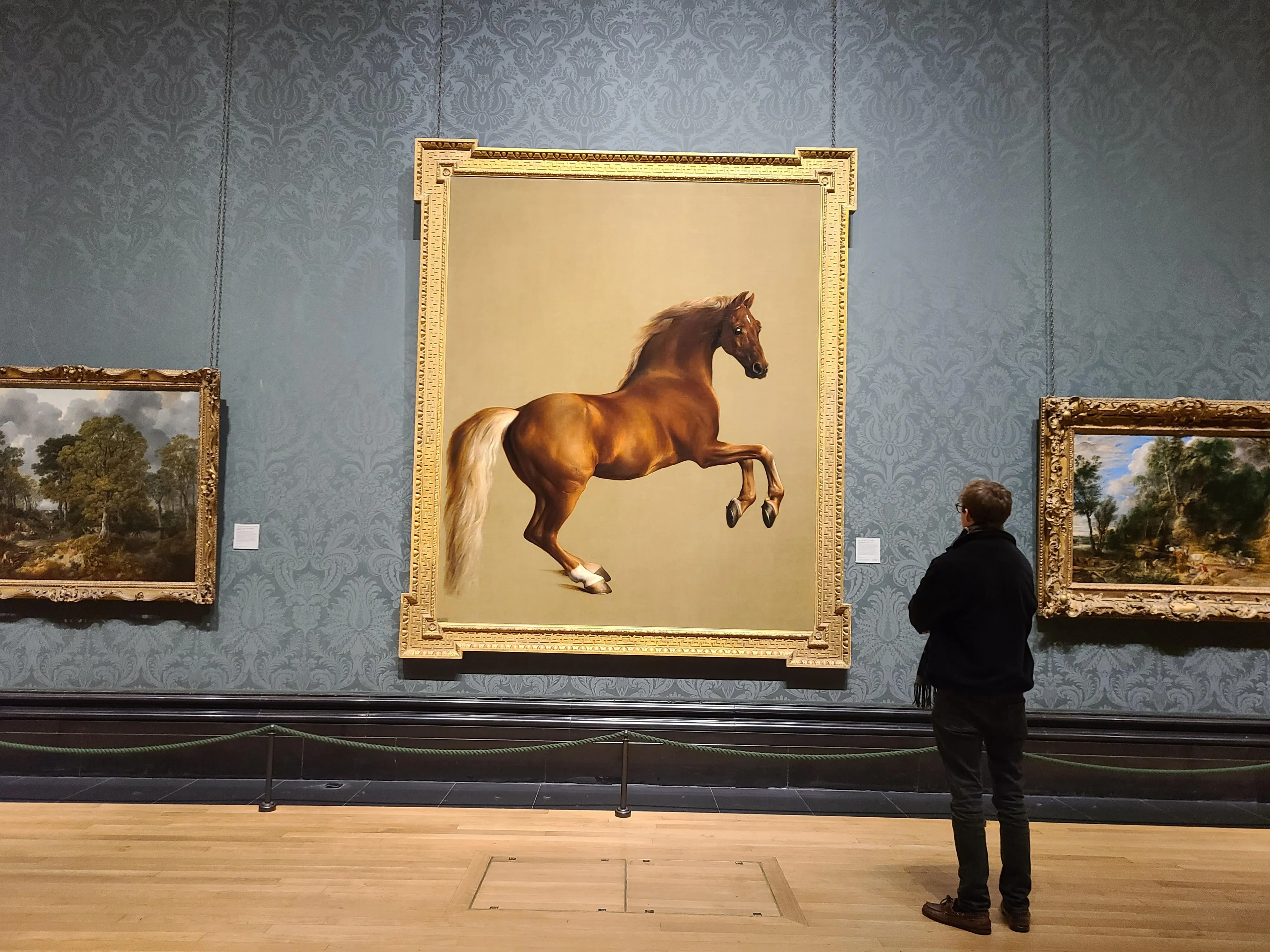 thumbnail - 런던 내셔널갤러리 전시 모습