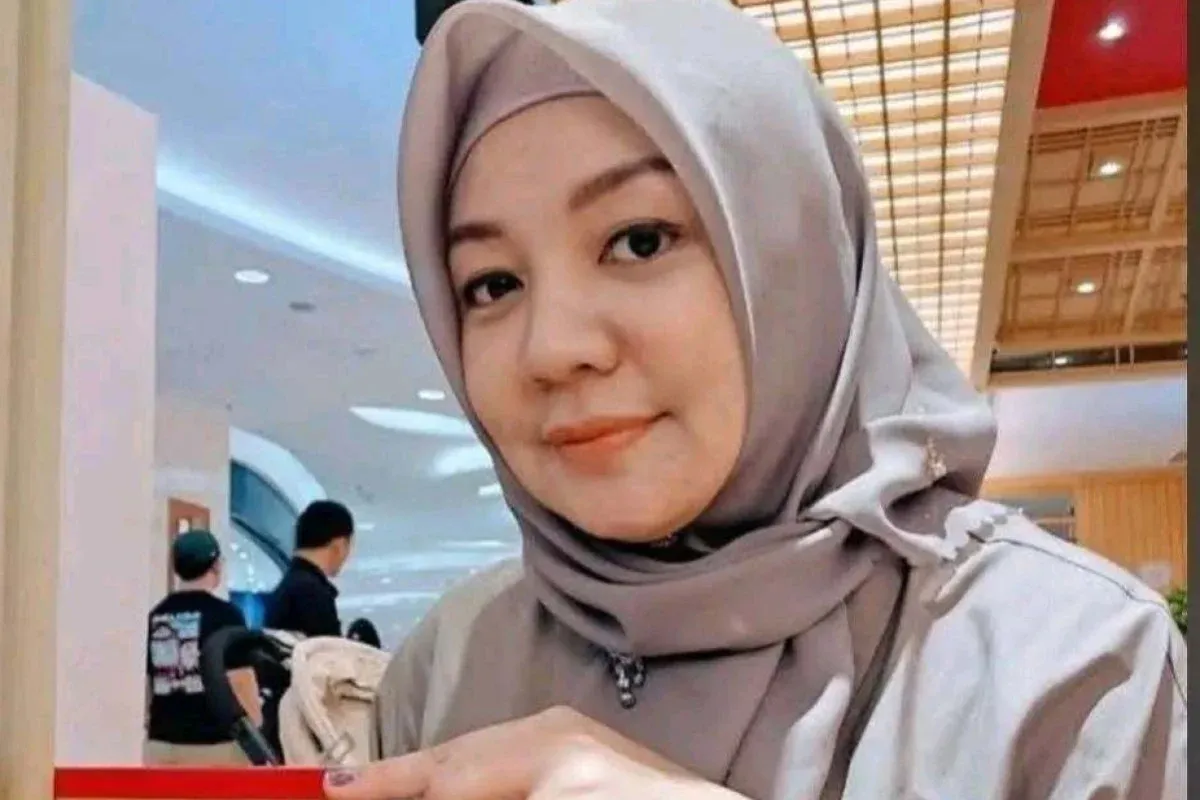 thumbnail - 인도네시아 모친 살해 사건의 피해자인 파이자 소라야의 생전 모습. 사진=현지 언론 제공