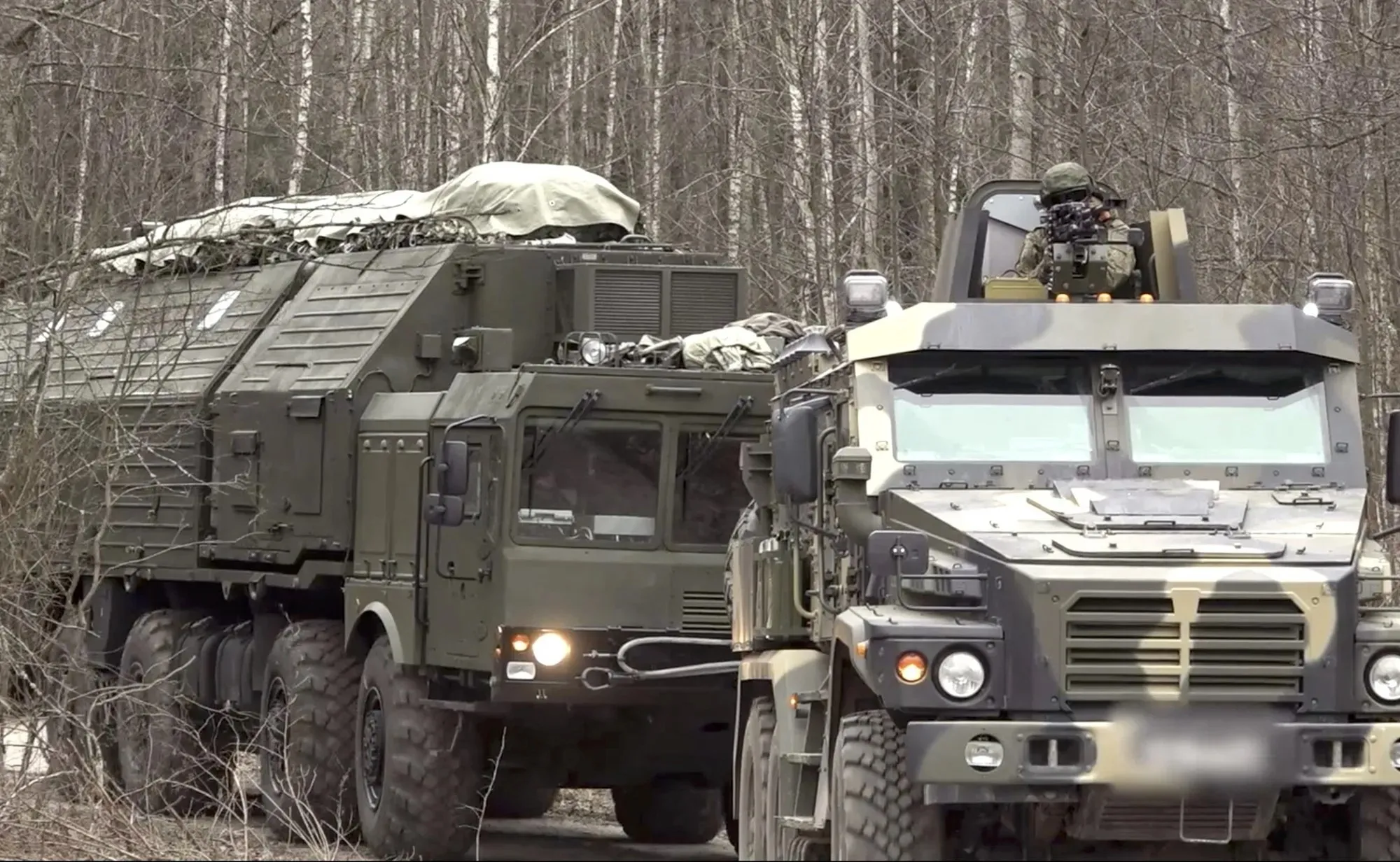 thumbnail - 러시아의 최신 극초음속 중거리 미사일 ‘오레시니크’(Oreshnik)가 벨라루스에 배치되는 모습. EPA 연합뉴스